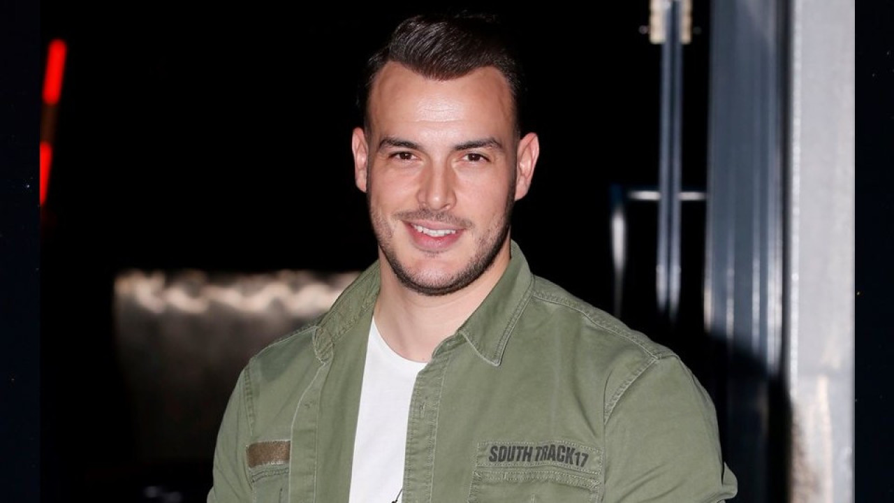 Σάκης Αρσενίου